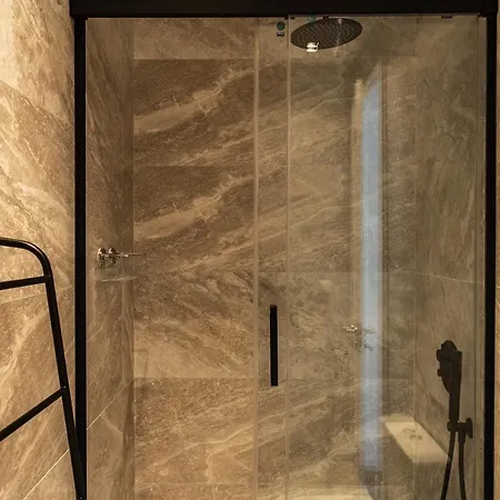 Akicity Campolide Selected *