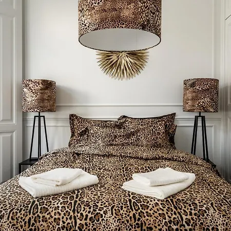 Akicity Campolide Selected דירה *